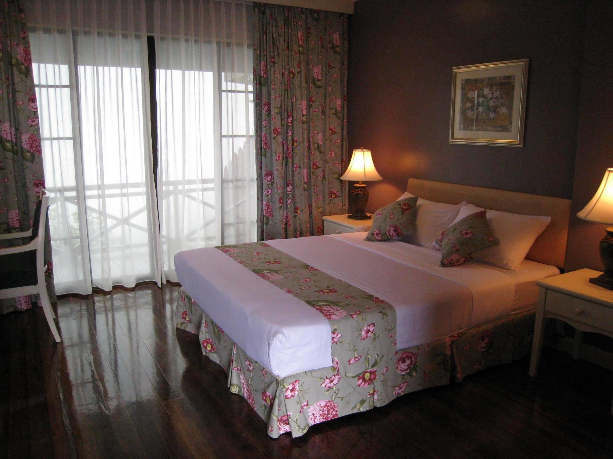 Kasih Sayang Hill Resort Кота Кинабалу Екстериор снимка