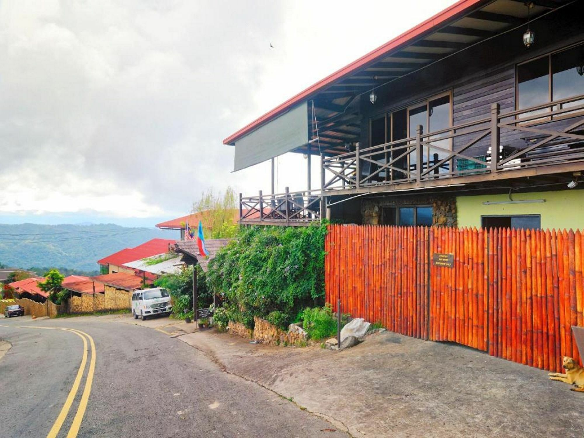 Kasih Sayang Hill Resort Кота Кинабалу Екстериор снимка