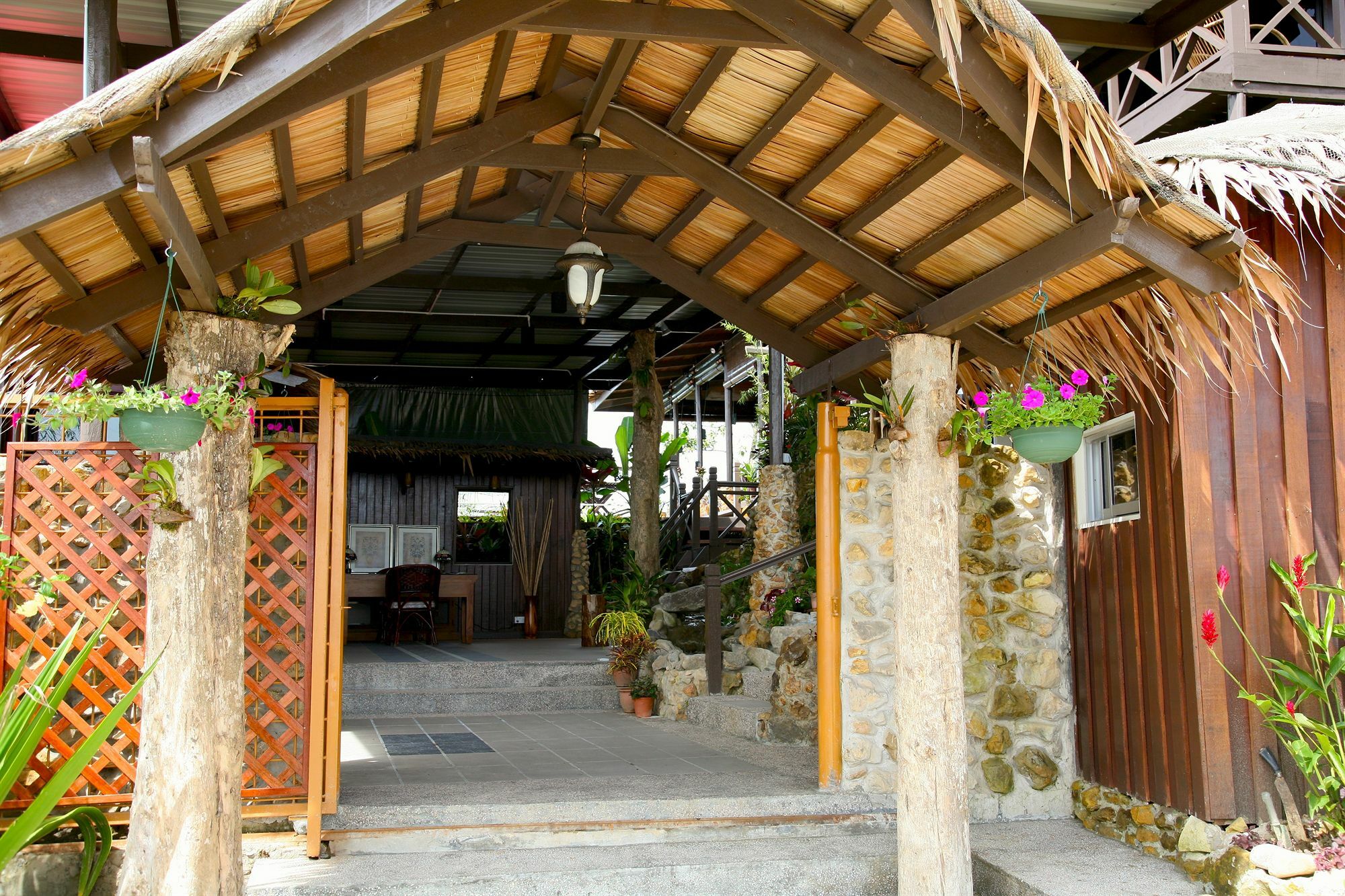Kasih Sayang Hill Resort Кота Кинабалу Екстериор снимка